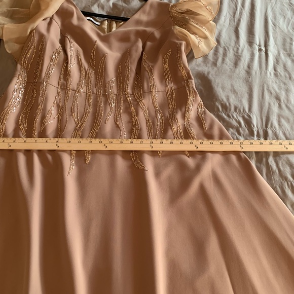 Evening gown - Picture 12 of 12